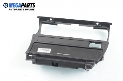Пепелник за BMW 3 Series E46 Sedan (02.1998 - 04.2005)